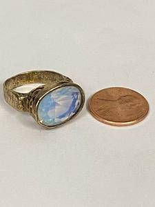 lot 3S image: Sterling Silver Ring with Moonstone Glass Simulant