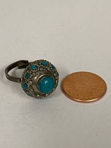 lot 42S image: Vintage Silver Turquoise Ring