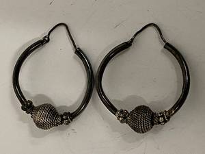 lot 45S image: Vintage Sterling Silver Hoop Earrings with Textured Bead