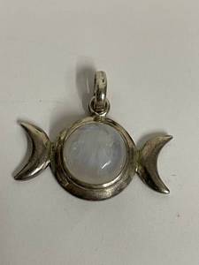 lot 72S image: Sterling Silver Moon Phase Pendant Moonstone