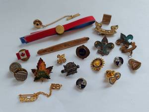 lot 134 image: Pins, Military and Vintage Scout & Award Lapel Pins Collection