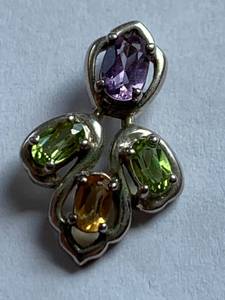 lot 170 image: Sterling Silver Multicolor Gemstone Pendant