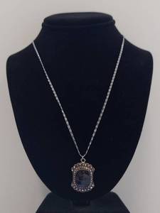 lot 189 image: Vintage Sterling Silver Marcasite Pendant Necklace - Chain is not silver