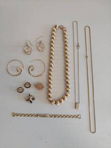 lot 200 image: Assortment Gold Filled & Plated Jewelry
