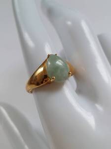 lot 63 image: 14K Gold Jade Ring Elegant Gemstone Jewelry