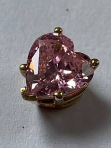 lot 74 image: 14k Gold Pink Cubic Zirconia Heart Pendant