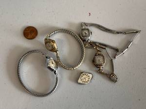 lot 87 image: Vintage Womens Wristwatches Lot Bulova, Swiss & More - Gold FIlled and Others, Some Working