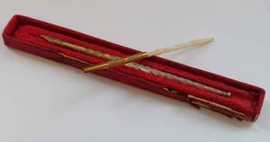 lot 121 image: Antique Mother of Pearl Dip Pens