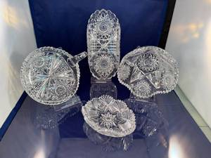 lot 31 image: Set of 5 Cut Crystal Tableware Pieces with Intricate Starburst Design