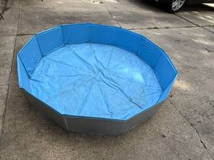 lot 43 image: Large Collapsible Dog Pool - 63 Inches