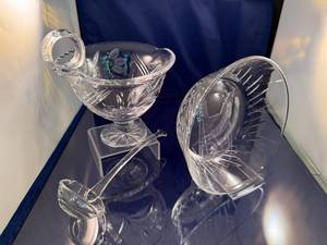 lot 63 image: Crystal Bowl with Ladle and Serving Bowl