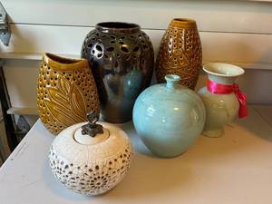 lot 117 image: Collection of 6 Decorative Containers with Diverse Designs