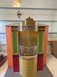 lot 183 image: Vintage Miniature Cinema Playset with Theater Seats