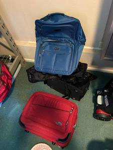lot 188 image: Collection of 7 Piece Luggage Set - Ricardo and Ciao Brands