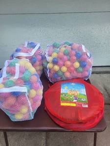 lot 66 image: Playz 3PC Rocket Ship Space Tent, Tunnel, & Ball Pit Set