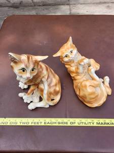 lot 80 image: Pair of Ceramic Cat Figurines