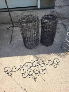 lot 90 image: Workshop Bundle Black Metal Wiring and Scrollwork Accent