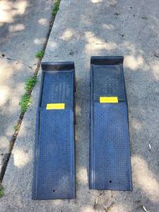 lot 130 image: Pair of Heavy-Duty Plastic Car Ramps