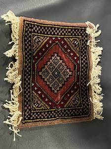 lot 26E image: Intricate Miniature Decorative Rug