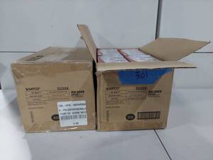lot 107E image: SATCO 60W PAR30 Halogen Flood Bulbs - Bulk Lot