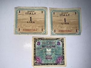 lot 42J image: WWII Allied Military Currency Notes Italy 1 Lira (2) and Germany 5 Mark