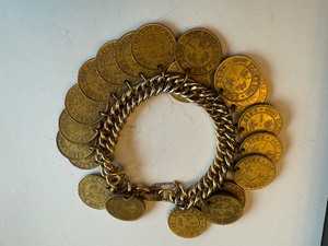 lot 5J image: Vintage Hong Kong Ten Cents Coin Bracelet 1949-1950s