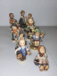 lot 76 image: Collection of Hummel Style Porcelain Figurines Children and Animals