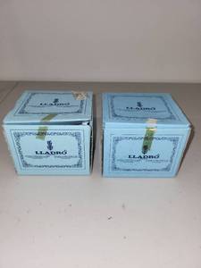 lot 36 image: Pair of Lladro Christmas Bells 1987 and 1988 with Boxes