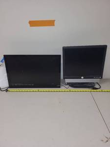 lot 50 image: Vizio E221-A1 22-Inch LED TV and Dell Monitor Set