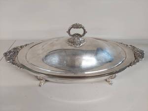 lot 10 image: Ornate Baroque Pattern Silverplate Serving Dish