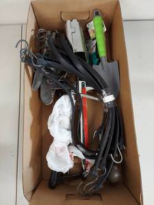 lot 23 image: Assorted Garden and Hand Tools Lot