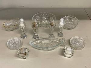 lot 129 image: Vintage Cut Glass Bowl, Dish & Shaker Lot