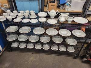 lot 6L image: Antique Floral Pattern China Set - 24 Pieces