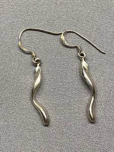 lot 12B image: Artisan Sterling Silver Wave Earrings 925