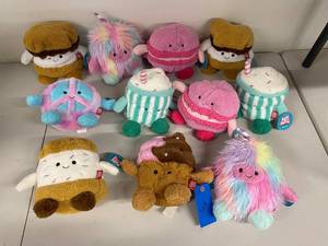 lot 22B image: Colorful Bum Bumz Plush Toy Collection by Russ