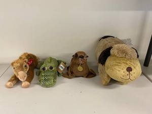 lot 23B image: Plush Toy Collection - Aurora and Migoni Animal Set