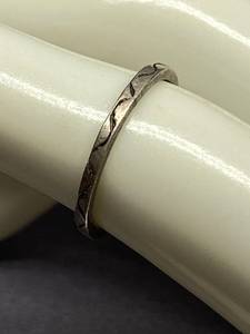 lot 33B image: Sterling Silver Hammered Ring .925