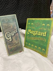 lot 36 image: Set of 2 Vintage Spice-Themed Stove and Counter Mats