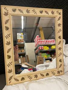 lot 51 image: Stanley Monarch Mirror Decor with Leaf Motif