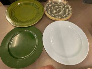 lot 96 image: Set of Large Decorative Plates with Snowflake and Green Designs