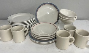 lot 19 image: Vintage Restaurant Ware Dishes by Syracuse and Viking Diner Dishes