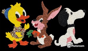 lot 27 image: Three Piece Vintage Melted Plastic Popcorn Wall Decor Snoopy Bunny Duck