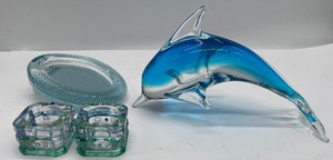 lot 21 image: Crystal Dolphin by 5th Avenue 10 and Decor