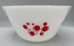 lot 25 image: Vintage Federal Milkglass Atomic Red Dot Nesting Bowl