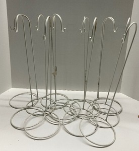 lot 44 image: Lot of 14 Ornament Display Hooks