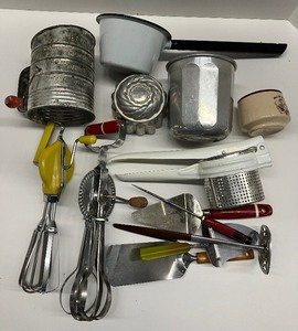 lot 52 image: Vintage Kitchen Utensils Lot