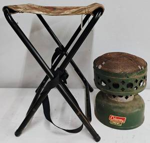 lot 109 image: Vintage Coleman 1960s Catalytic Heater 3500 BTU