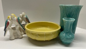 lot 68 image: Aqua and Yellow Vintage Pottery Lot of 5