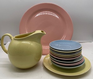 lot 187 image: Vintage Lu Ray 14 Piece Serving Dishes.