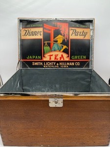 lot 199 image: Vintage Wooden Japan Green Tea Crate with Galvanized Lining Smith, Lighty and  Hillman Waterloo Iowa